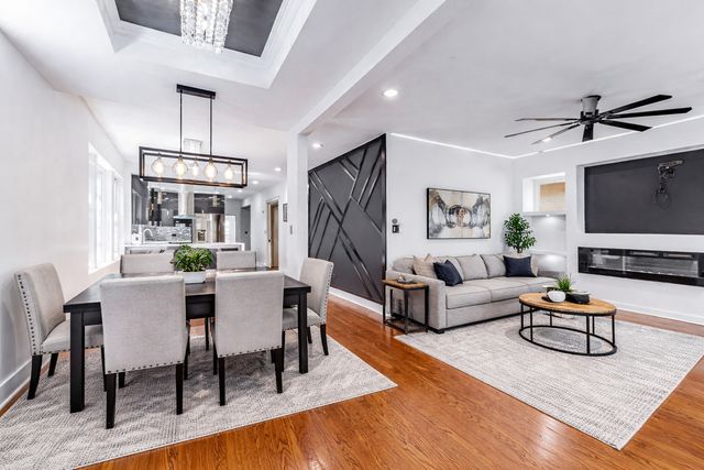 8020 S Bishop Street, Chicago, IL 60620