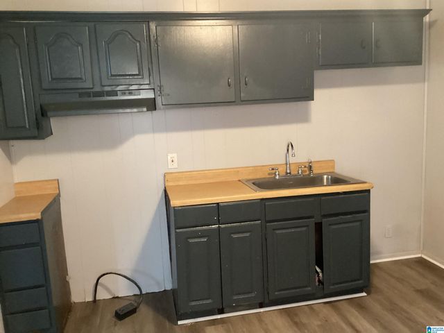 71 WILKES CIRCLE, Midfield, AL 35228