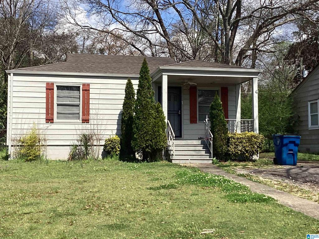 71 WILKES CIRCLE, Midfield, AL 35228