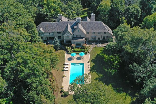 1650 Green Bay Road, Lake Bluff, IL 60044