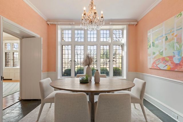 1650 Green Bay Road, Lake Bluff, IL 60044