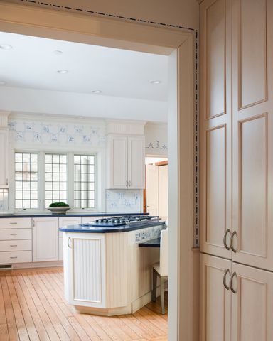 1650 Green Bay Road, Lake Bluff, IL 60044