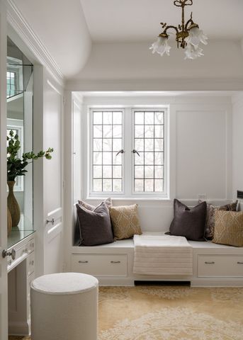 1650 Green Bay Road, Lake Bluff, IL 60044