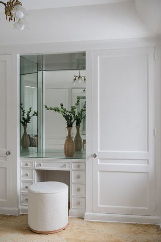 1650 Green Bay Road, Lake Bluff, IL 60044