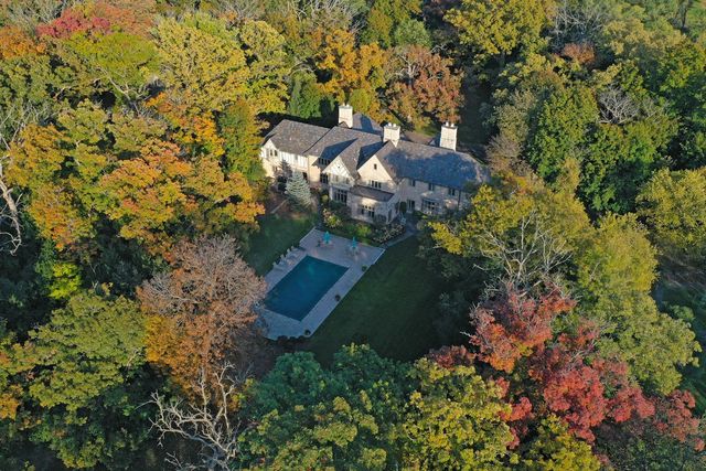 1650 Green Bay Road, Lake Bluff, IL 60044