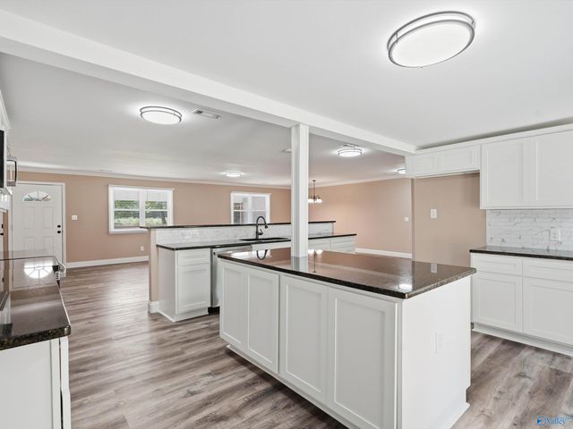 15631 Zehner Road, Athens, AL 35611