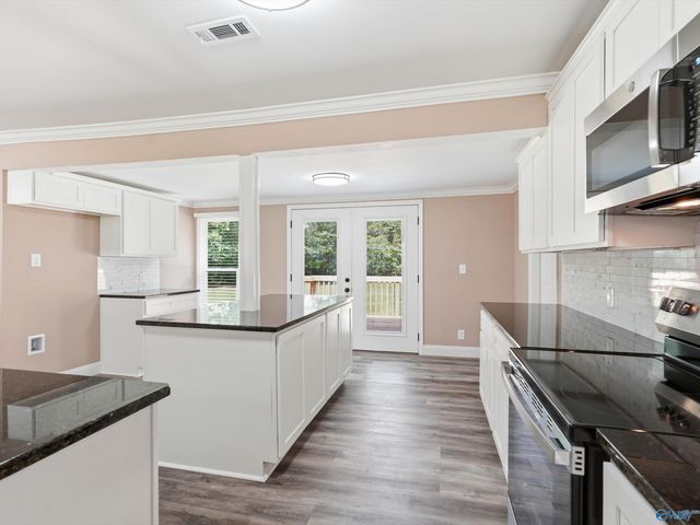 15631 Zehner Road, Athens, AL 35611