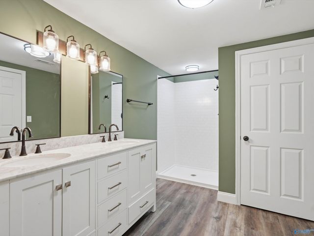 15631 Zehner Road, Athens, AL 35611