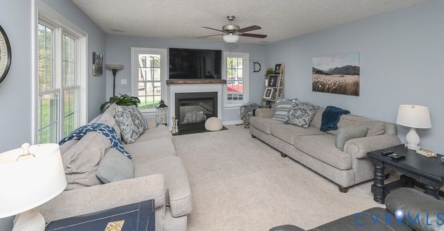 2487 Cattail Run Dr, Mechanicsville, VA 23111