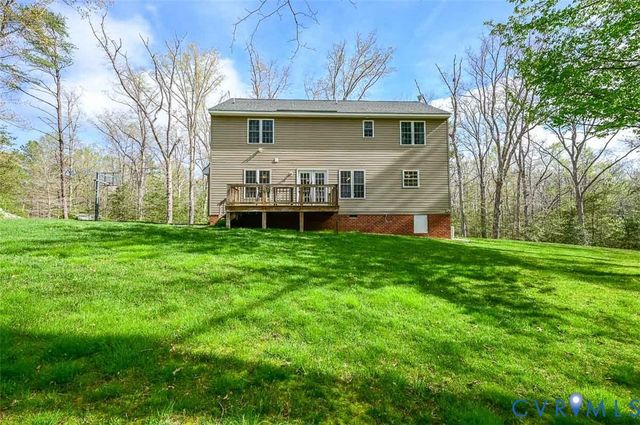 2487 Cattail Run Dr, Mechanicsville, VA 23111