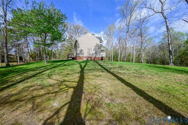 2487 Cattail Run Dr, Mechanicsville, VA 23111