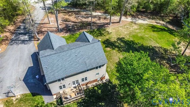2487 Cattail Run Dr, Mechanicsville, VA 23111
