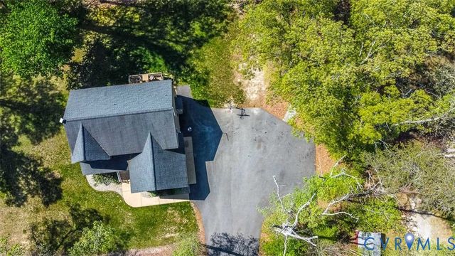 2487 Cattail Run Dr, Mechanicsville, VA 23111