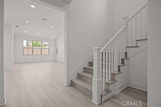 155 Somera, Irvine, CA 92602