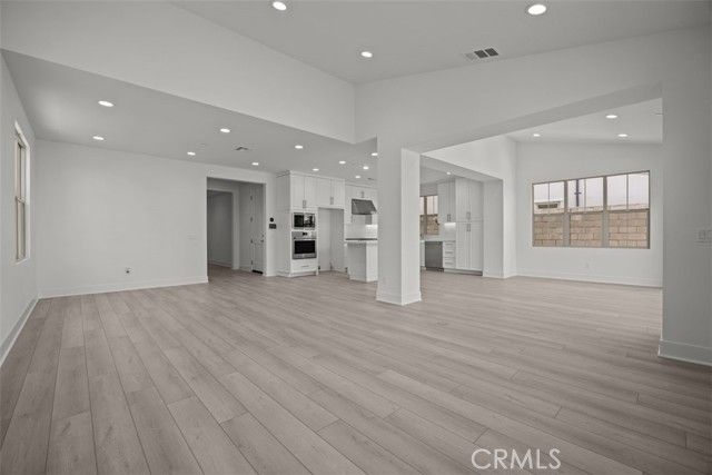 155 Somera, Irvine, CA 92602