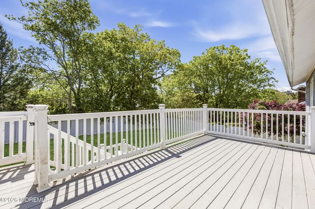 4 Silversmith Court, Barnegat, NJ 08005