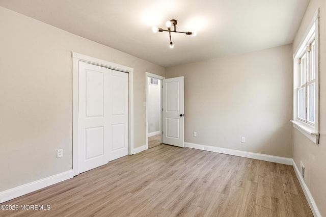 4 Silversmith Court, Barnegat, NJ 08005