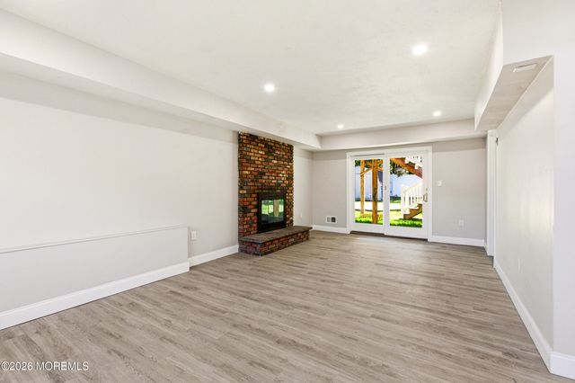 4 Silversmith Court, Barnegat, NJ 08005