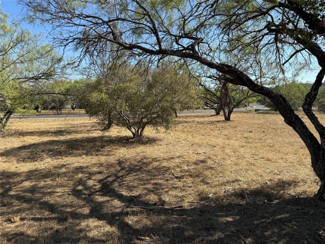 2324 Fault Line DR, Horseshoe Bay, TX 78657