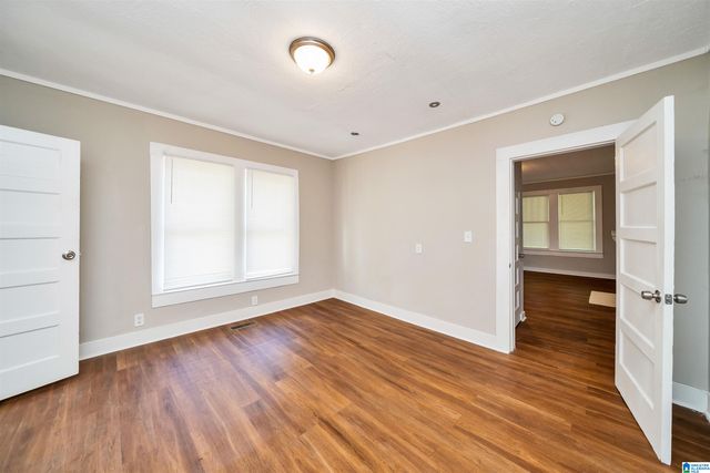 2011 HIGH SCHOOL ROAD, Hueytown, AL 35023