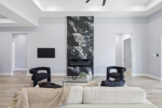 707 Ross Trail, Arlington, TX 76012