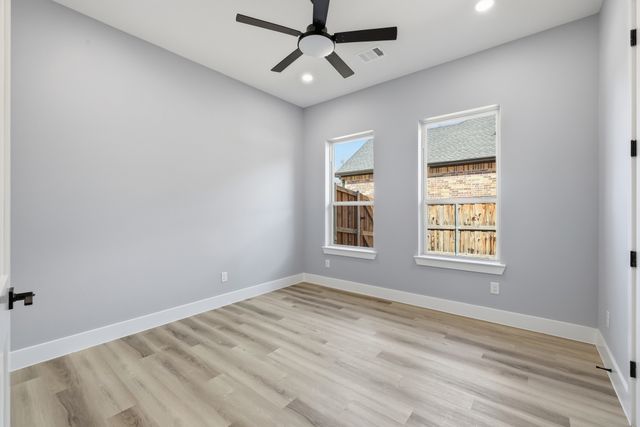 707 Ross Trail, Arlington, TX 76012