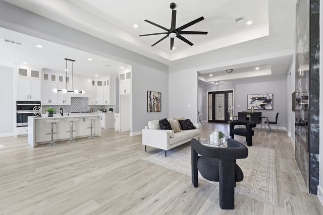 707 Ross Trail, Arlington, TX 76012