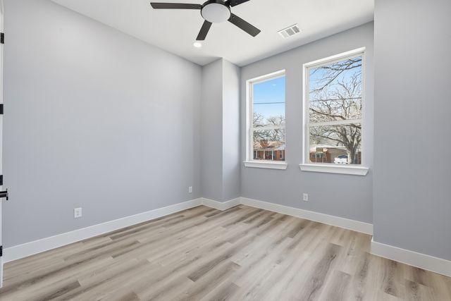 707 Ross Trail, Arlington, TX 76012