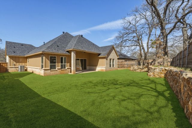 707 Ross Trail, Arlington, TX 76012