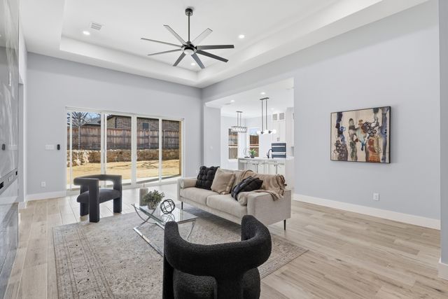 707 Ross Trail, Arlington, TX 76012