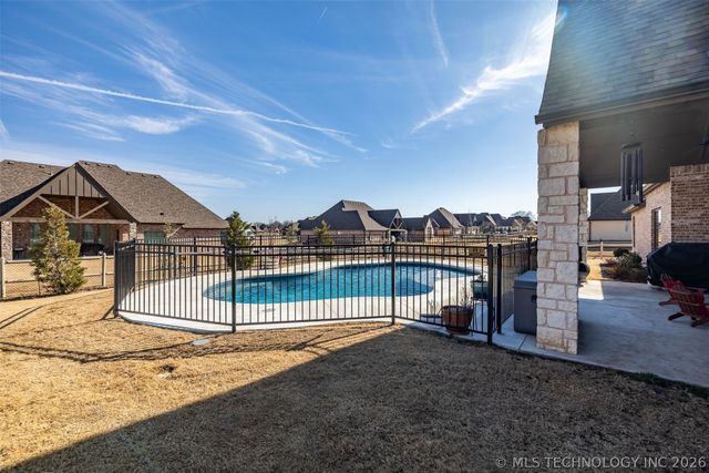 11391 S 213th East Avenue, Broken Arrow, OK 74014