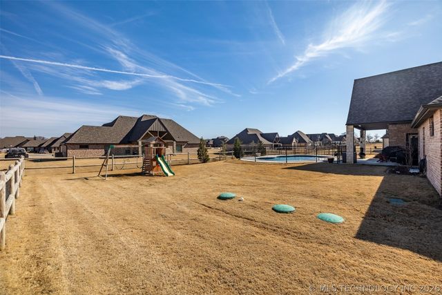 11391 S 213th East Avenue, Broken Arrow, OK 74014