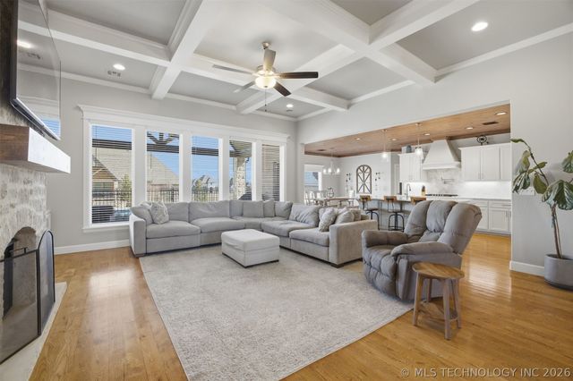 11391 S 213th East Avenue, Broken Arrow, OK 74014