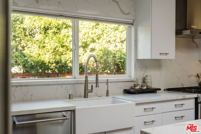 6152 Saint Clair Avenue, North Hollywood (los Angeles), CA 91606