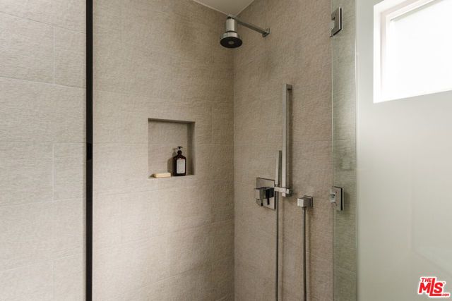 6152 Saint Clair Avenue, North Hollywood (los Angeles), CA 91606