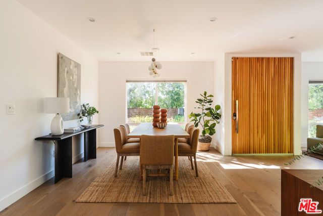 6152 Saint Clair Avenue, North Hollywood (los Angeles), CA 91606