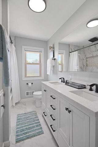 2021 18th AVENUE, Kenosha, WI 53140