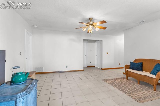 279 Horseshoe Drive, Canon City, CO 81212