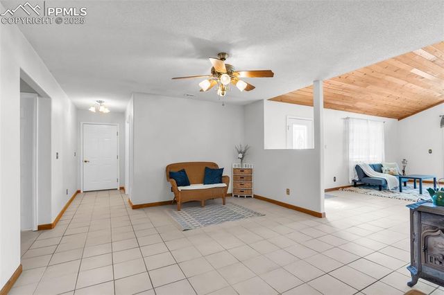 279 Horseshoe Drive, Canon City, CO 81212