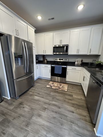 2426 Sayerville Ave, Old Hickory, TN 37138