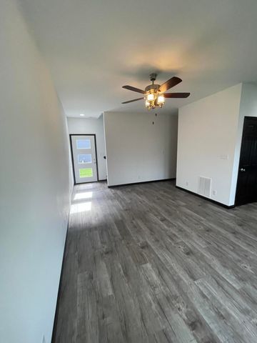 150-152 N 16th Street, Chesterton, IN 46304