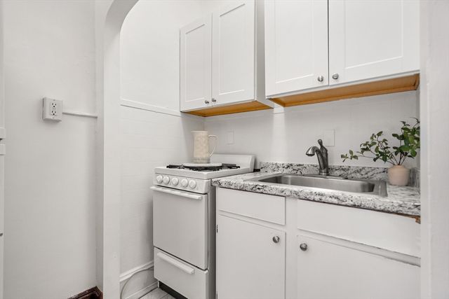 16 Chauncy 53, Cambridge, MA 02138