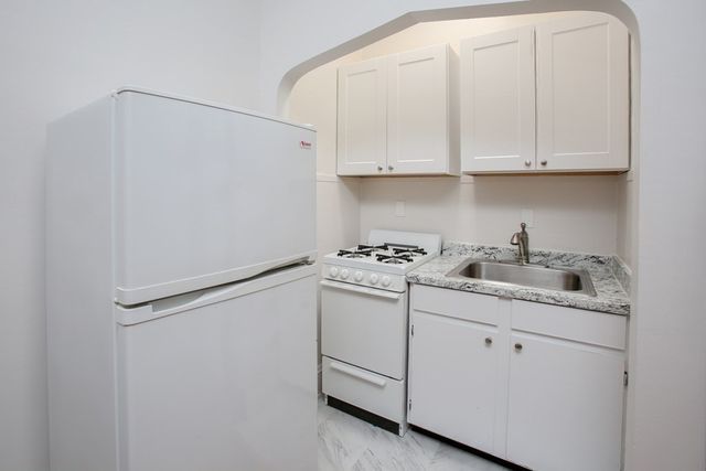 16 Chauncy 53, Cambridge, MA 02138