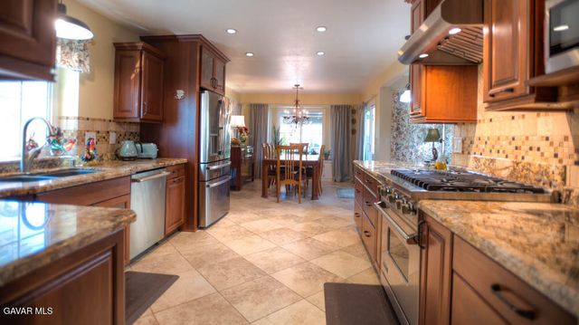 43435 W 50th Street, Quartz Hill, CA 93536