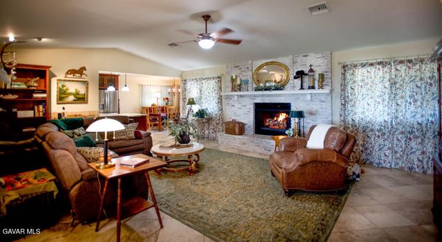 43435 W 50th Street, Quartz Hill, CA 93536