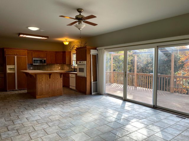 7 Resplandor Court, Hot Springs Village, AR 71909