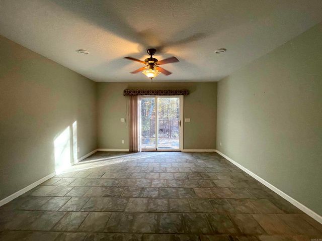 7 Resplandor Court, Hot Springs Village, AR 71909