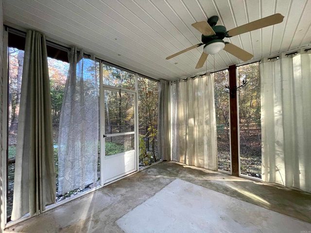 7 Resplandor Court, Hot Springs Village, AR 71909