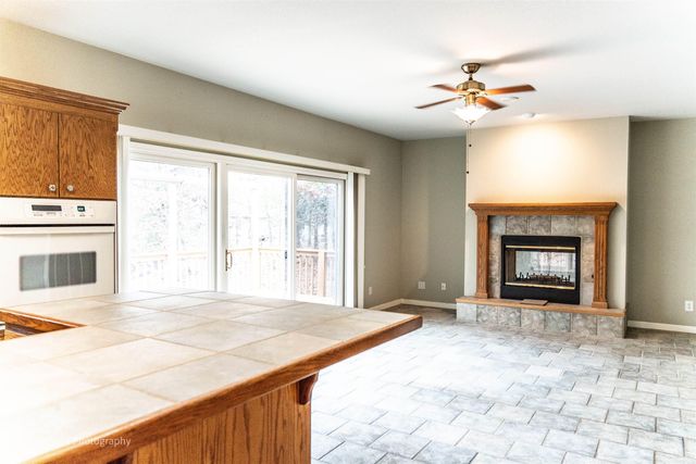 7 Resplandor Court, Hot Springs Village, AR 71909