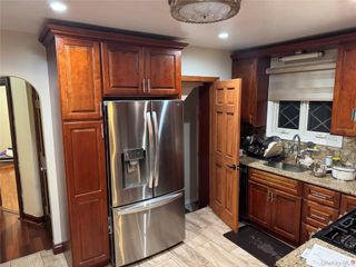 8315 Little Neck Parkway, Glen Oaks, NY 11004